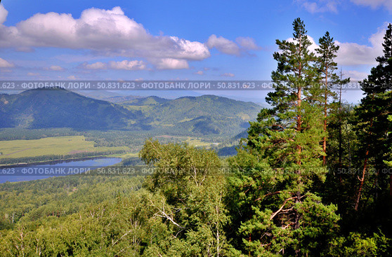 View of the lake Manzherok with chairlift. Стоковое фото, фотограф Александр Карпенко / Фотобанк Лори