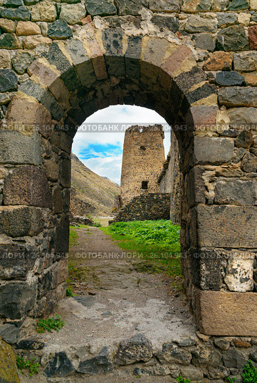 View through arch. Khertvisi fortress on mountain. Georgia (2016 год). Стоковое фото, фотограф Elena Odareeva / Фотобанк Лори