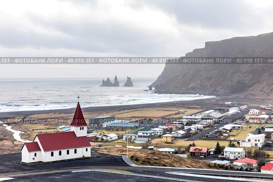 Vik i Myrdal Church in Vik village Iceland, Europe. . Стоковое фото, агентство Ingram Publishing / Фотобанк Лори