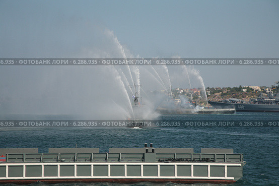 Военно-спортивный праздник на день ЧФ РФ в городе Севастополь (2005 год). Редакционное фото, фотограф Наталья Фирсова / Фотобанк Лори