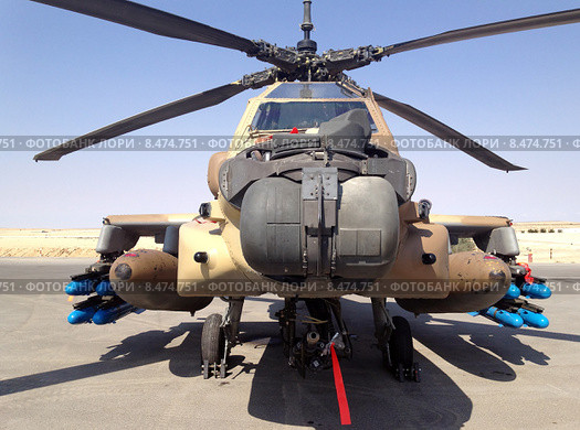 Военный вертолет AH-64 Apache в музее ВВС Армии Обороны Израиля (2012 год). Редакционное фото, фотограф Irina Opachevsky / Фотобанк Лори