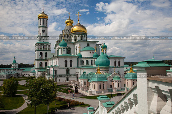Воскресе́нский Новоиерусали́мский монасты́рь (2023 год). Редакционное фото, фотограф Галина Сычева / Фотобанк Лори