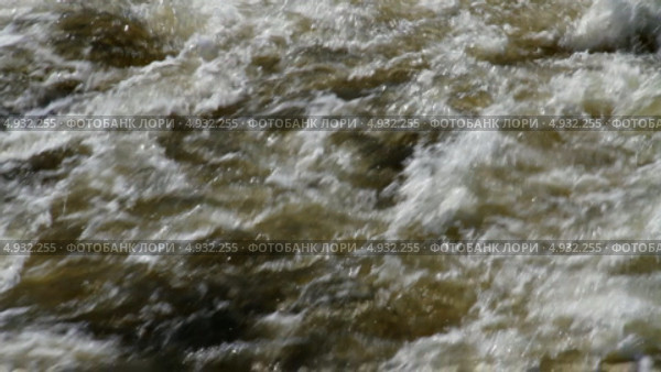 Вспененная водная поверхность. Стоковое видео, видеограф Юрий Пономарёв / Фотобанк Лори