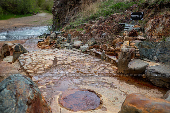 Well with narzan in the Valley of Narzans. Стоковое фото, фотограф Юлия Бабкина / Фотобанк Лори