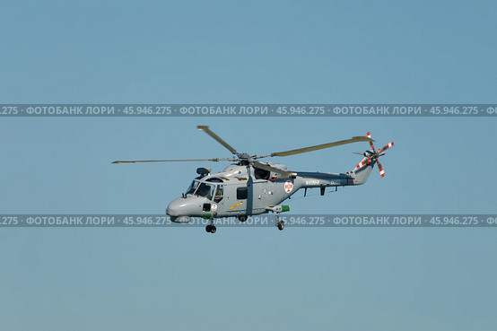 Westland Lynx military helicopter of Portuguese Navy demo flight at Oeiras Air Show (2023 год). Редакционное фото, фотограф Дмитрий Рухленко / Фотобанк Лори