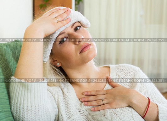 Woman with huge migraine. Стоковое фото, фотограф Яков Филимонов / Фотобанк Лори
