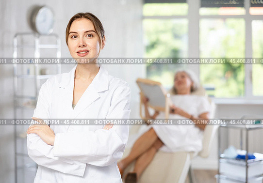 Young doctor portrait. Стоковое фото, фотограф Яков Филимонов / Фотобанк Лори