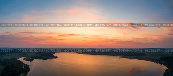 Закат над Дубровским водохранилищем. Стоковое фото, фотограф Александр Салук / Фотобанк Лори