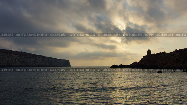 Закат над заливом Фомм-ир-Рих. Мальта. (Sunset over the Bay of Fomm ir-Rih. Malta.) (2018 год). Стоковое фото, фотограф Igor Bakirov / Фотобанк Лори