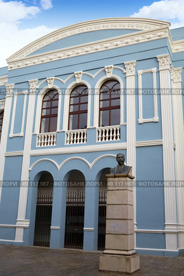 Zamora Ramos Carrion theater and Diputacion buiding in Spain. Стоковое фото, агентство Ingram Publishing / Фотобанк Лори