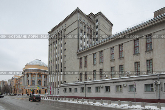 Здание госархива на улице Хользунова, Москва (2019 год). Редакционное фото, фотограф Дмитрий Неумоин / Фотобанк Лори