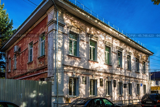 Здание кожевенного ремесленного училища в Богородске. Редакционное фото, фотограф Илья Старков / Фотобанк Лори