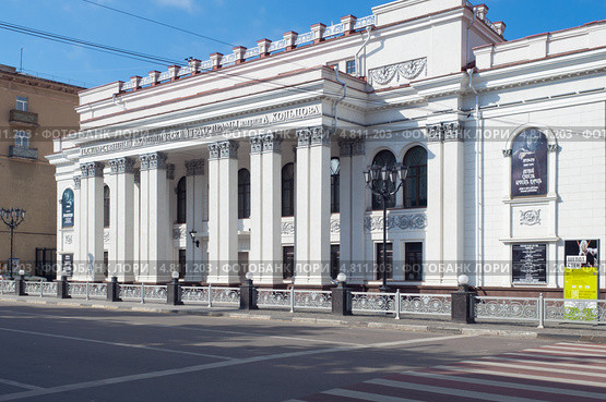 Здание театра драмы имени А.Кольцова, город Воронеж (2013 год). Редакционное фото, фотограф Вячеслав Палес / Фотобанк Лори