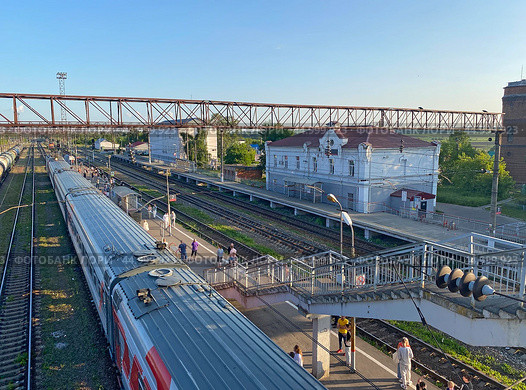 Железнодорожная станция Узуново, Московская область (2023 год). Редакционное фото, фотограф Мария Кылосова / Фотобанк Лори