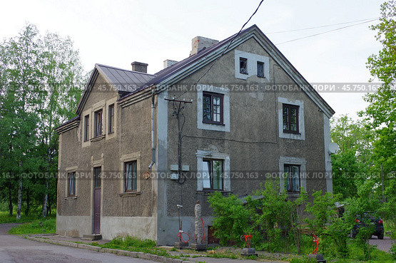 "Жилой дом". Сортавала, улица Советских Космонавтов, 18 (2019 год). Стоковое фото, фотограф Алексей Иванов / Фотобанк Лори