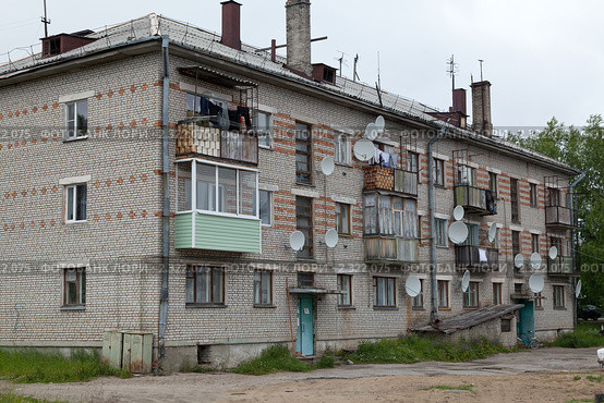 Жилой дом в посёлке Калевала (2010 год). Стоковое фото, фотограф Михаил Иванов / Фотобанк Лори