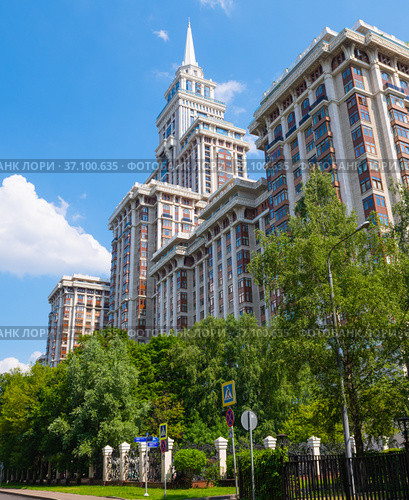 ЖК «Триумф Палас». Чапаевский переулок, дом 3. Москва (2021 год). Редакционное фото, фотограф E. O. / Фотобанк Лори