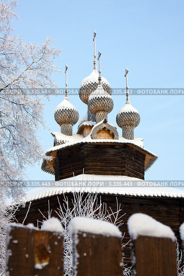 Зимний пейзаж, деревянная Церковь Собора Богородицы. Кострома. Ипатьевская слобода (2010 год). Стоковое фото, фотограф ElenArt / Фотобанк Лори