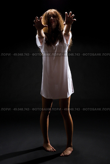 Zombie girl on black background. Стоковое фото, агентство Ingram Publishing / Фотобанк Лори