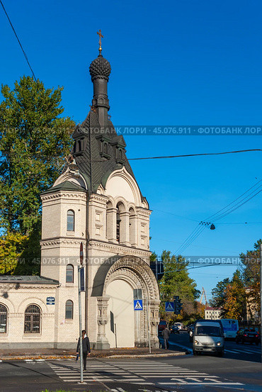 Звонница. Подворье Валаамского монастыря. Санкт-Петербург (2013 год). Редакционное фото, фотограф Александр Щепин / Фотобанк Лори